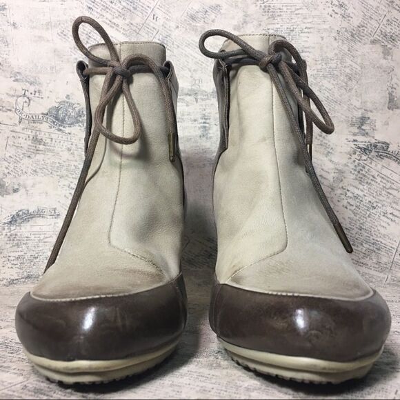 TSUBO Women's Khepri Ankle Boot - Picture 3 of 11